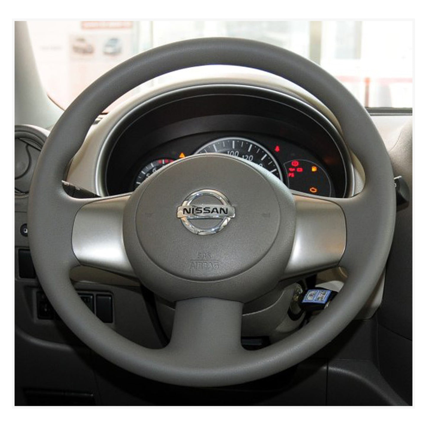 MEWANT Lenkradbezug für Nissan Cube 2008-2020 / Micra 2010-2017