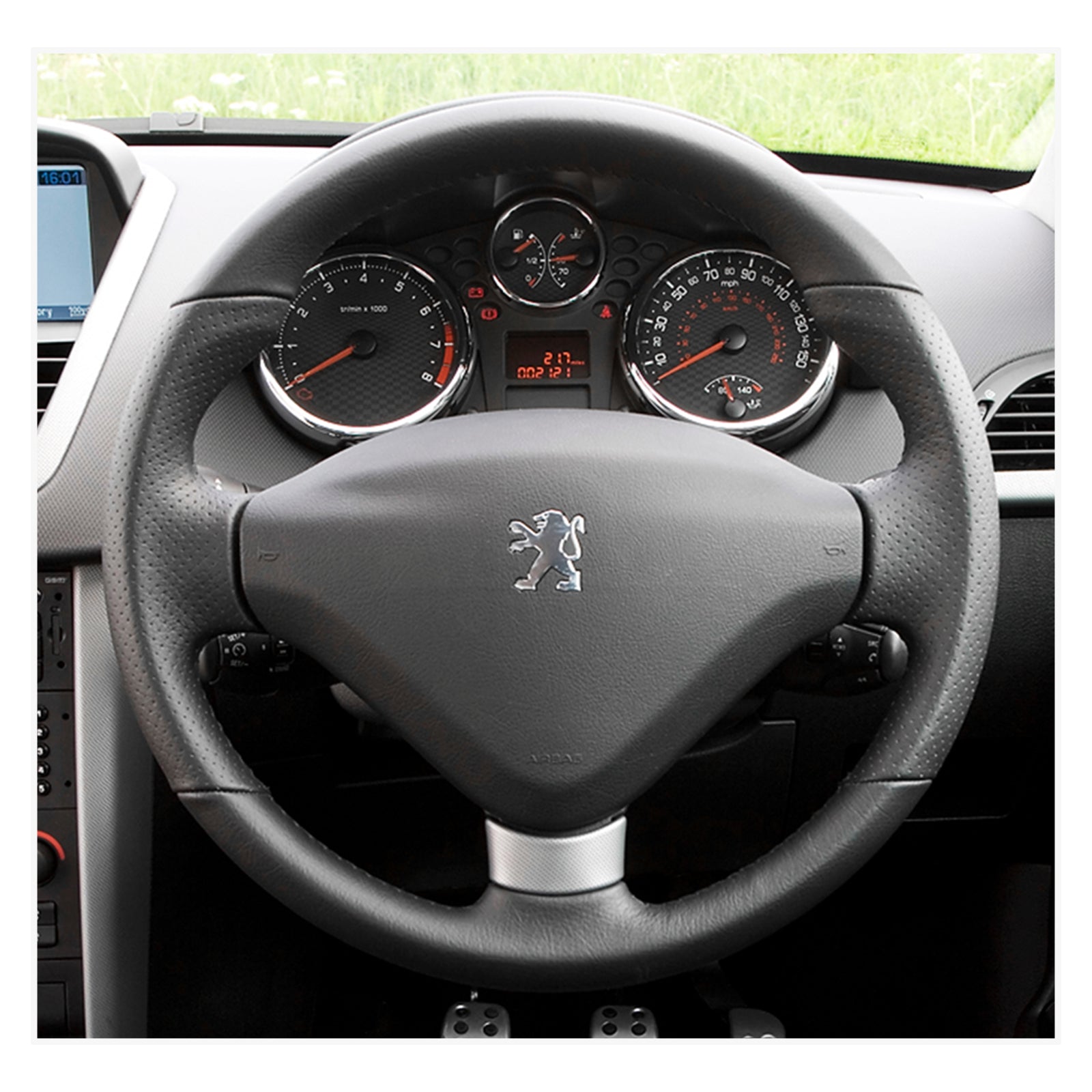 MEWANT steering wheel cover for Peugeot 207 2010-2012 / 207 CC 2007-2015 / 207 SW 2011-2013